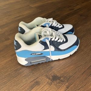 Nike Women's Air Max 90 Shoes